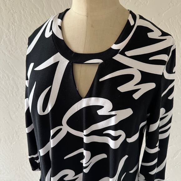 BALI | Women's Abstract Black and White Tunic 8056 NEW Size P/S Cut Out Neckline - Picture 3 of 11